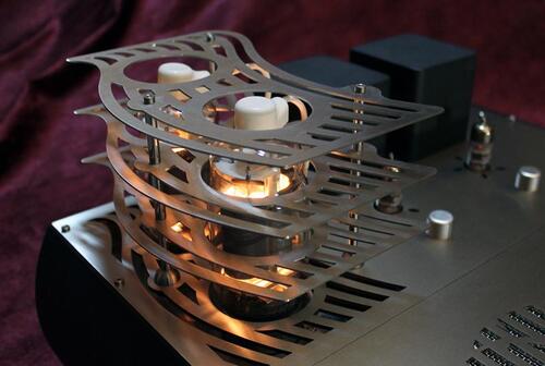 Aries Cerat Genus Power Amplifier